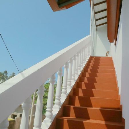 Coconut Hill Homestay Mirissa Exterior photo